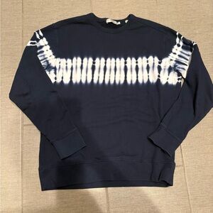 Vince Men’s Navy and White Sweater